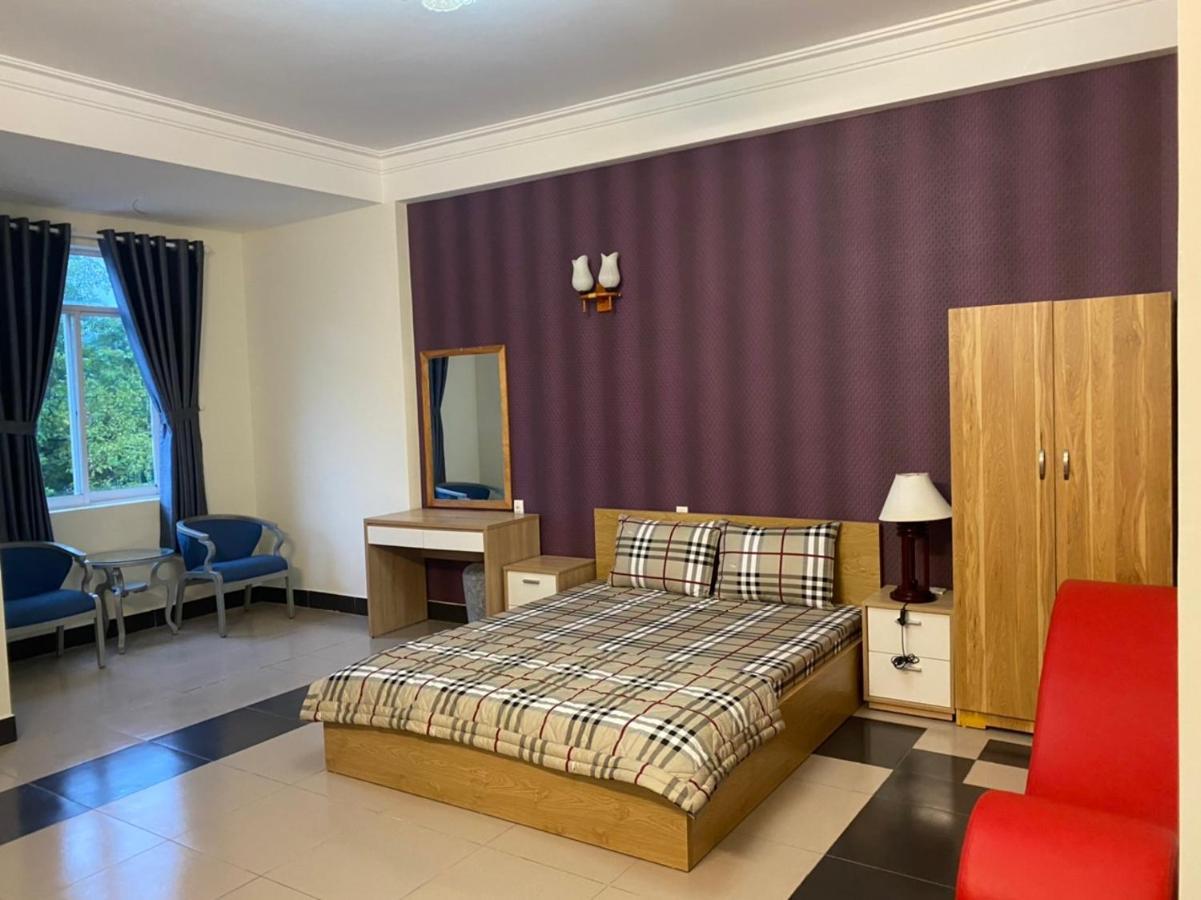 Hotel Phu Gia Nb